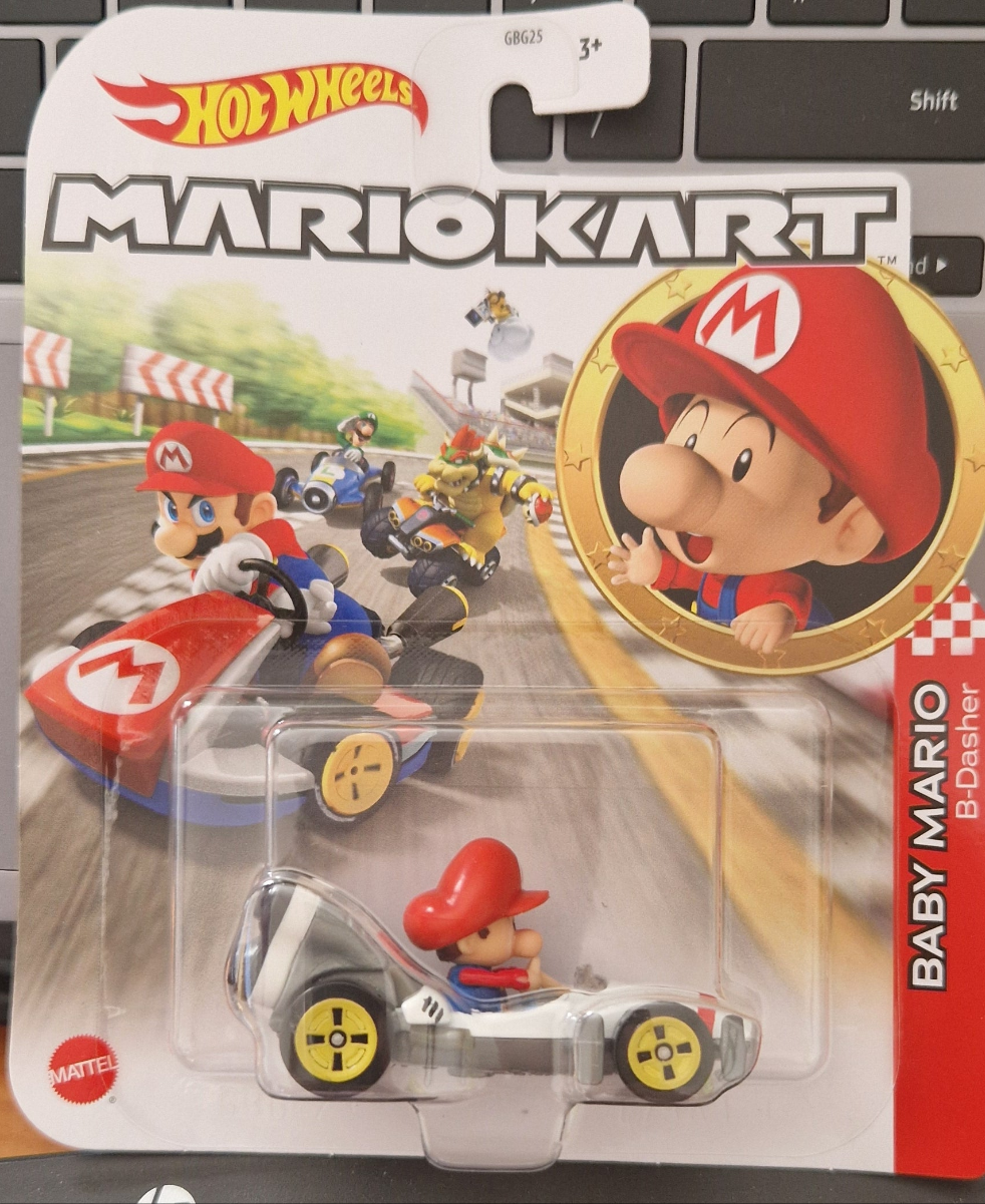 Hot Wheels Mario Kart Baby Mario - B Dasher Car
