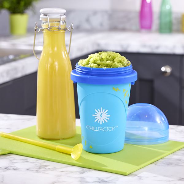 Chillfactor Colour Shock Slushy Maker Totally Cool Blue